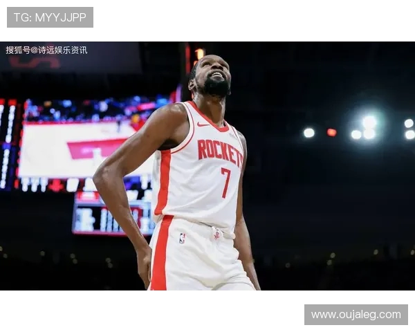 今日火箭对阵雷霆比赛数据分析及精彩瞬间回顾