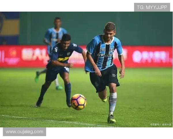 奎尔巴与格雷米奥的精彩对决分析与赛后点评