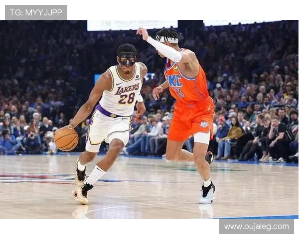 湖人对阵雷霆精彩中文录像回放全场比赛亮点与精彩瞬间分析