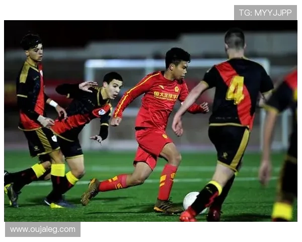 成都足球队在锦标赛中的默契配合与战术执行分析