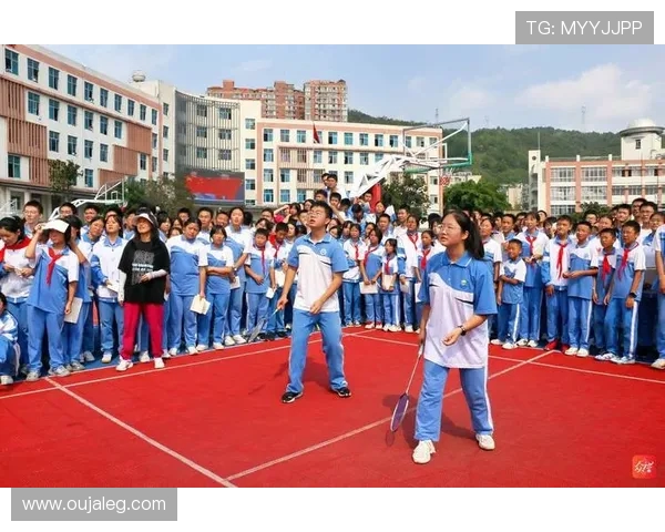 李芳独家分享网球心得与技巧助你提升球技的秘诀与经验分享